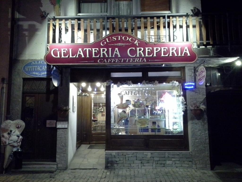 Alice Affittacamere Cesana Torinese Exterior foto
